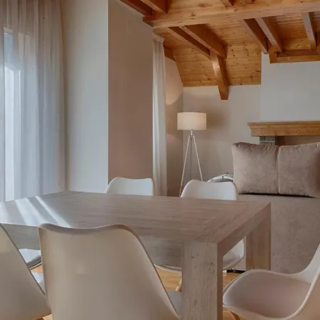 Saplan Real Estate Laujo Apartment *
