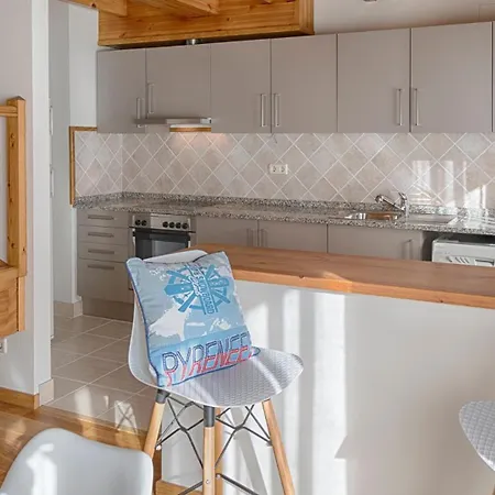 Saplan Real Estate Laujo Apartment